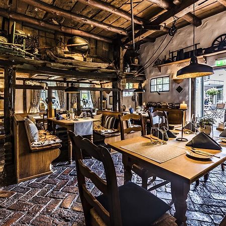 Wellings Romantik Hotel Zur Linde Мёрс Экстерьер фото