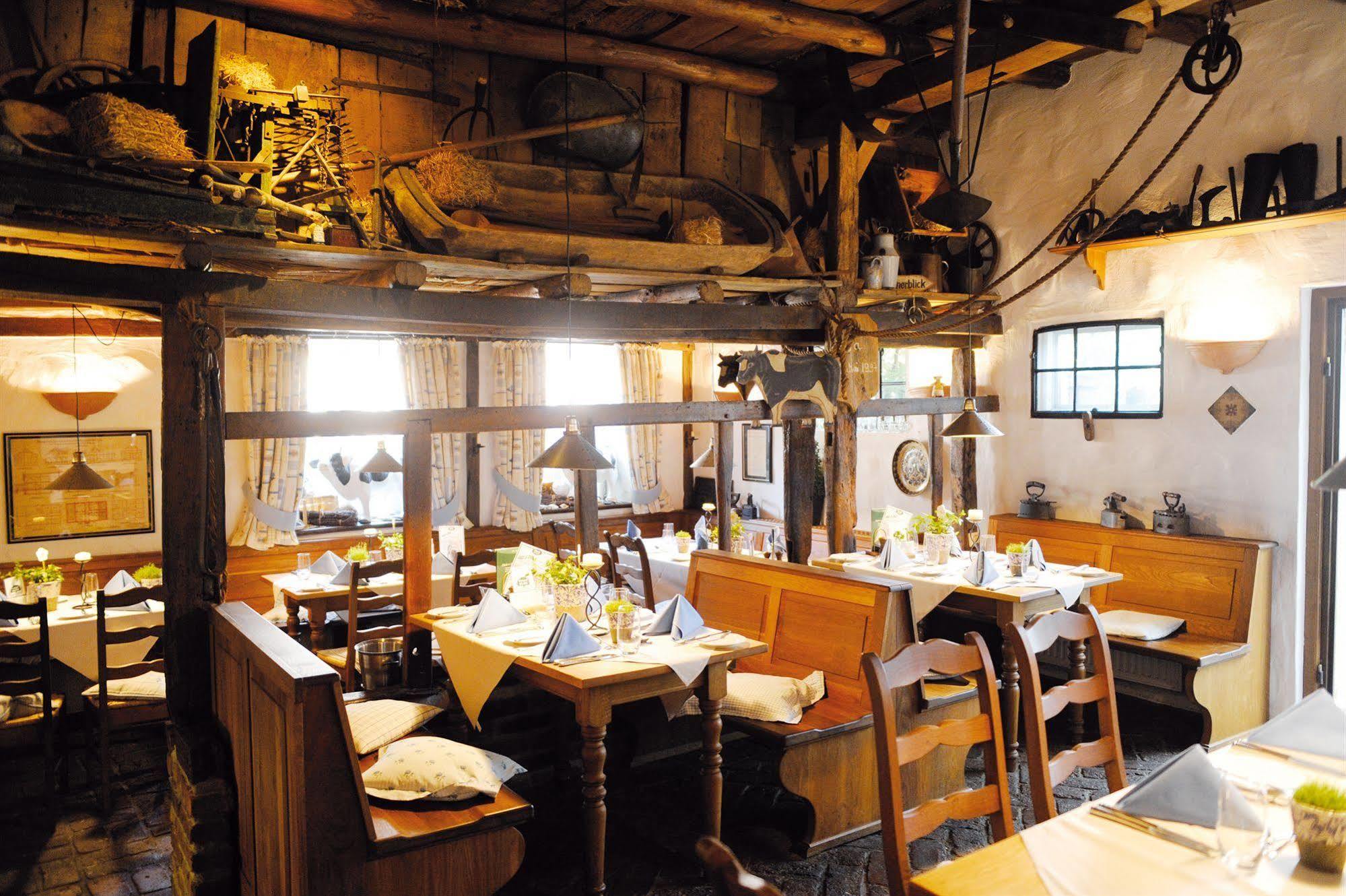 Wellings Romantik Hotel Zur Linde Мёрс Экстерьер фото