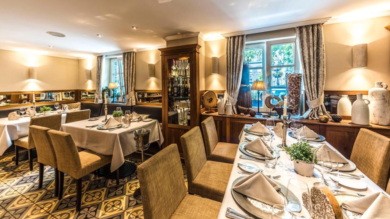 Wellings Romantik Hotel Zur Linde Мёрс Экстерьер фото