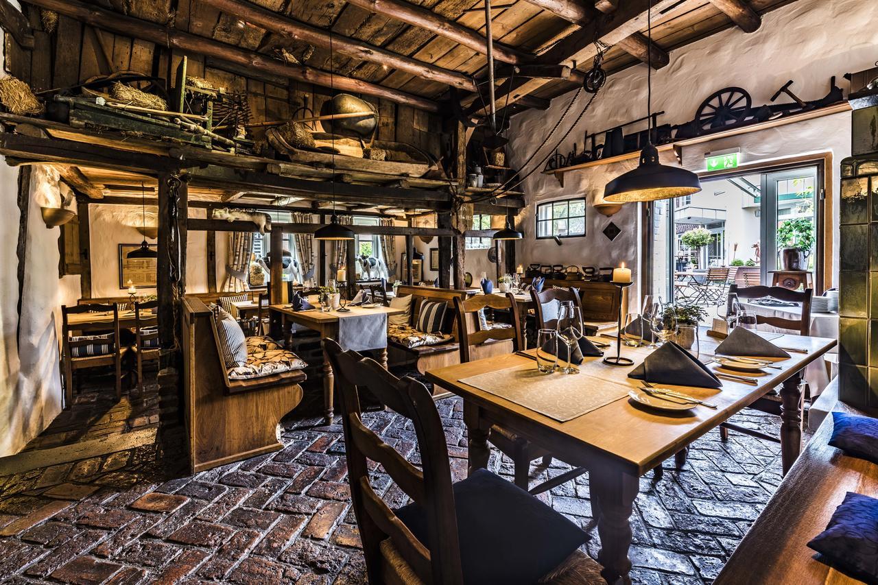 Wellings Romantik Hotel Zur Linde Мёрс Экстерьер фото